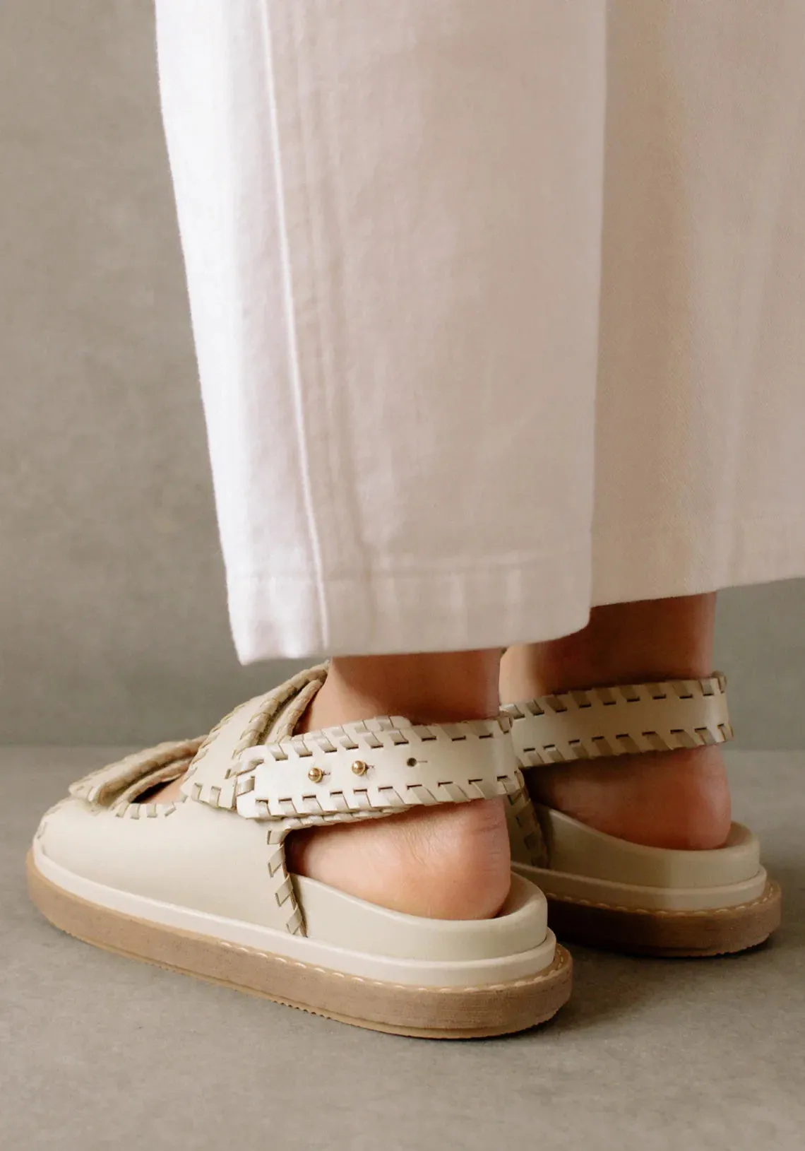 ALOHAS Barrel Sandals - Ivory Stone Beige