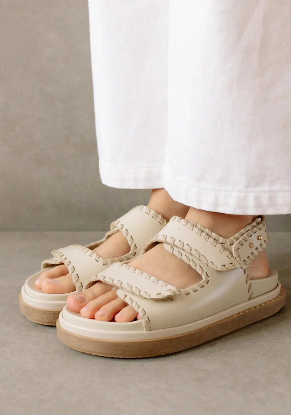 ALOHAS Barrel Sandals - Ivory Stone Beige
