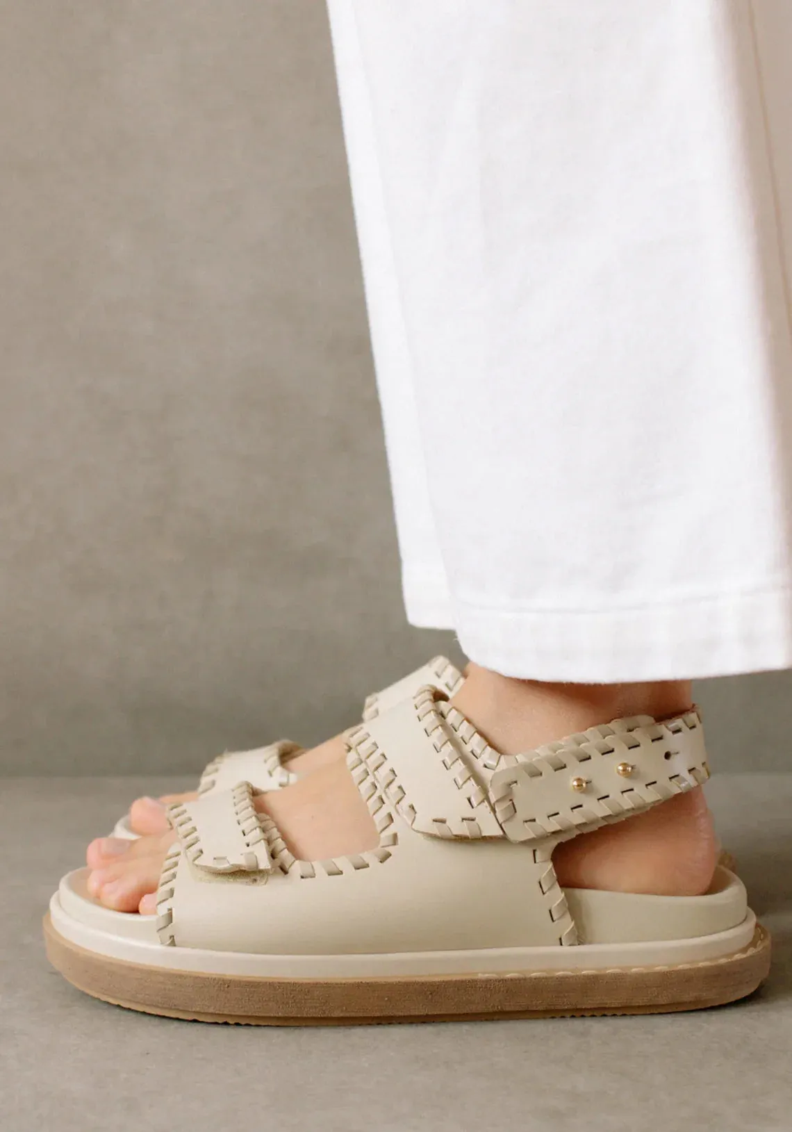 ALOHAS Barrel Sandals - Ivory Stone Beige