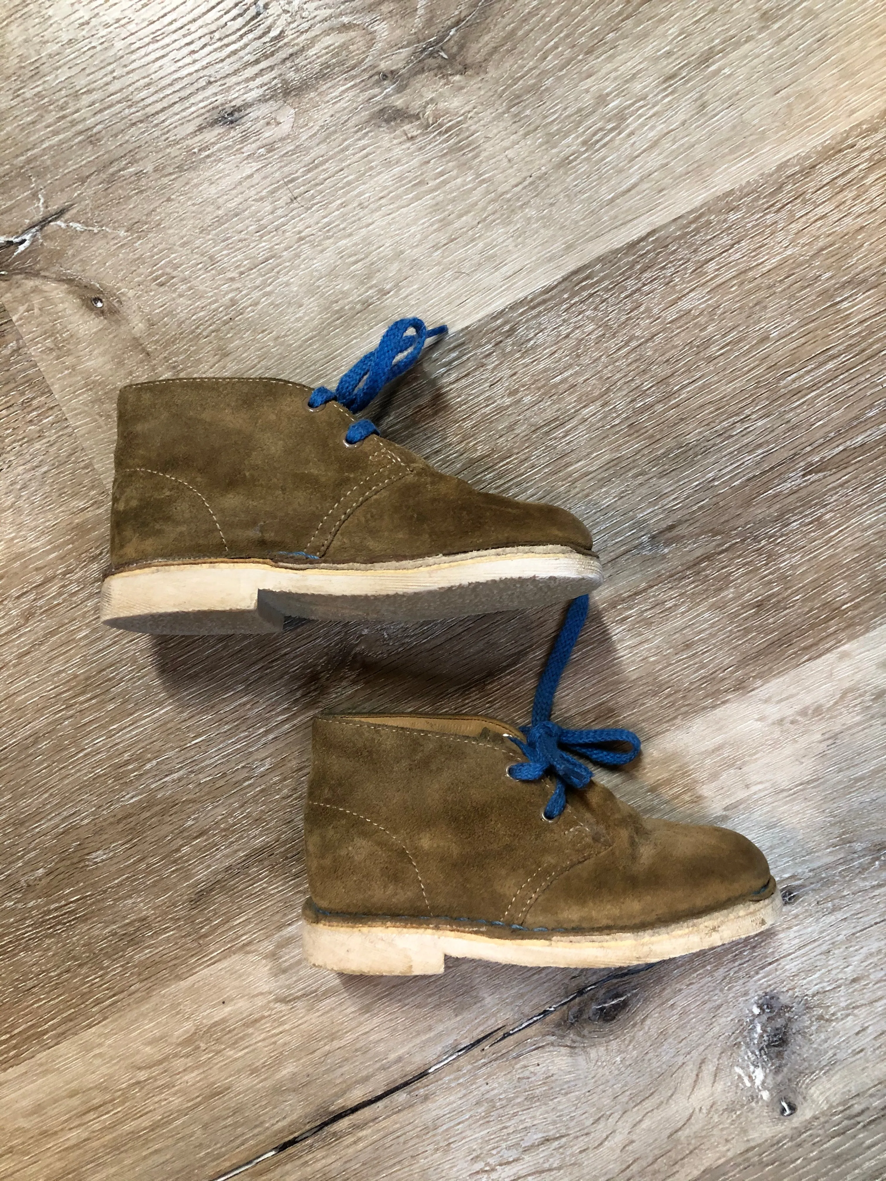 Clarks Tan Suede Desert Kids Boots, SOLD