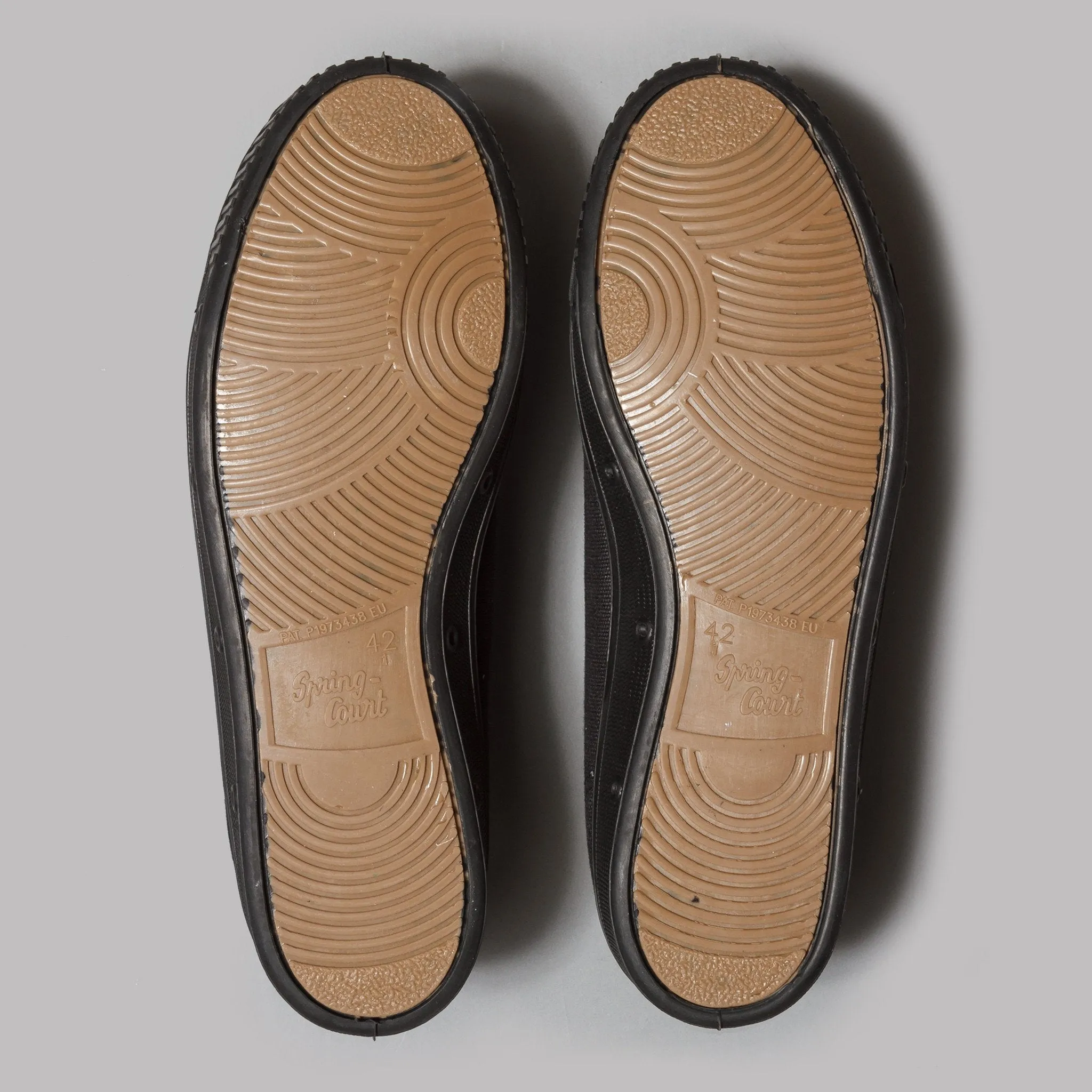 Spring Court G2 Classic Canvas (Black)