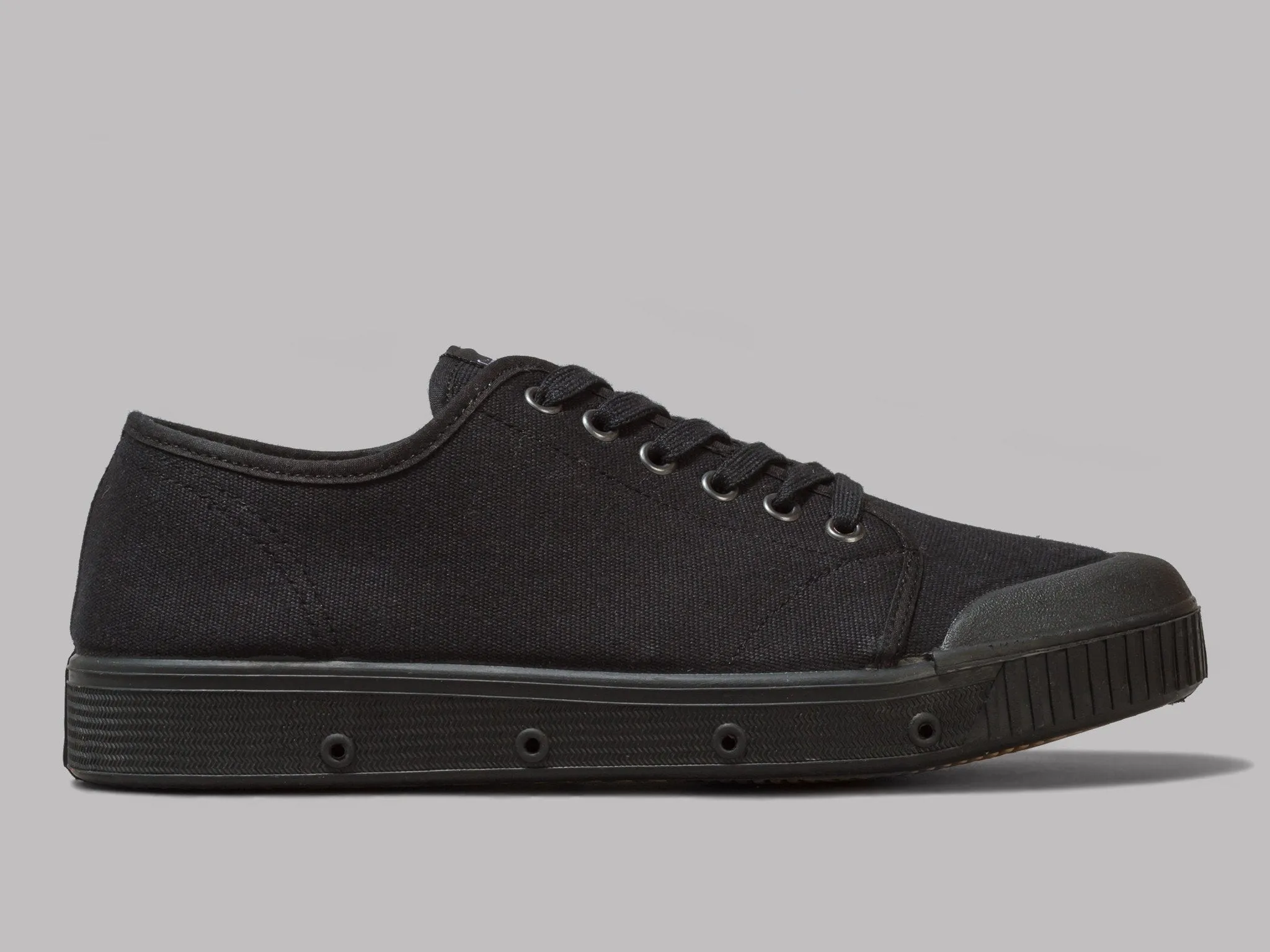 Spring Court G2 Classic Canvas (Black)