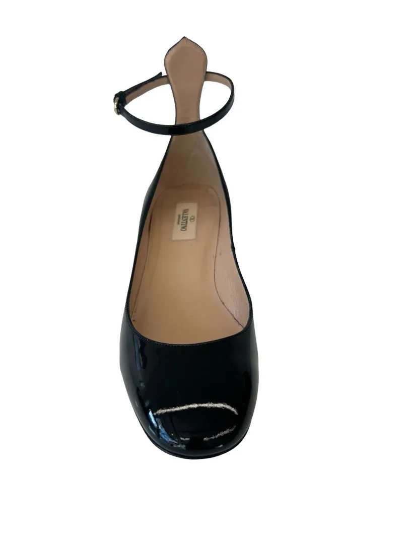 Valentino Black Patent Block Heel Mary Jane Shoes. Size: 39